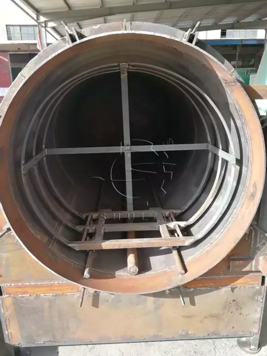 cage inside of horizontal carbonization furnace