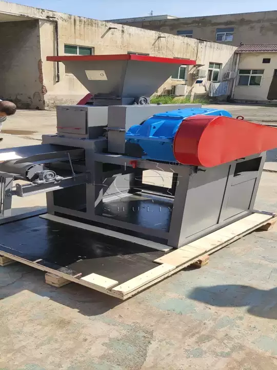 charcoal briquette press machine shipped to Peru