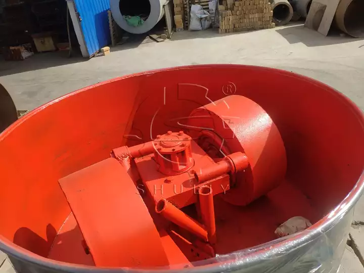 inner part of wheel mill grinder mixer