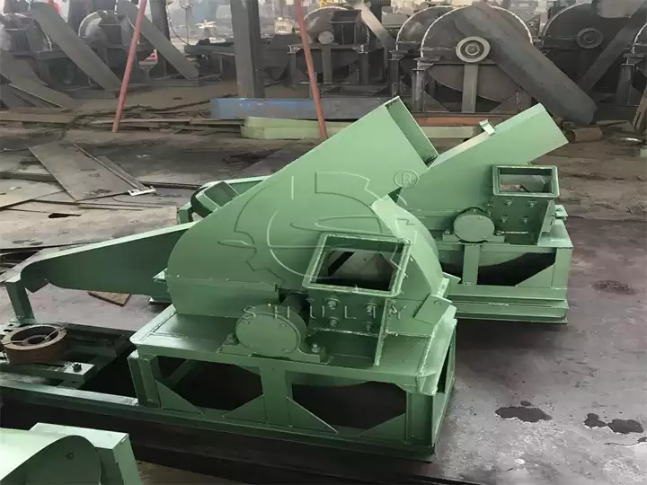 normal outlet of wood chips making machine
