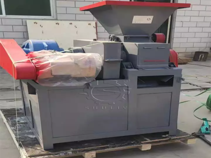 Shuliy charcoal press machine exported to Indonesia