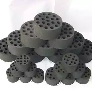 briquetas de carbón en forma de panal